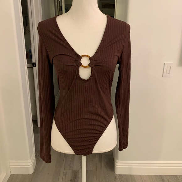 Missguided Tops - NWT Medium Missguided Long Sleeve Ribbed Bodysuit